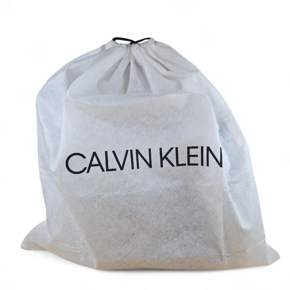 Calvin Klein calvin klein